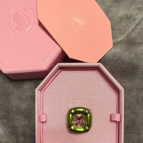 Swarovski Green and Pink Dulcis ring - Picture 2 of 5